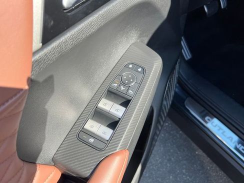 New 2026 Mitsubishi Outlander SEL image 13