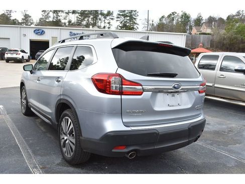 Used 2022 Subaru Ascent Touring image 4