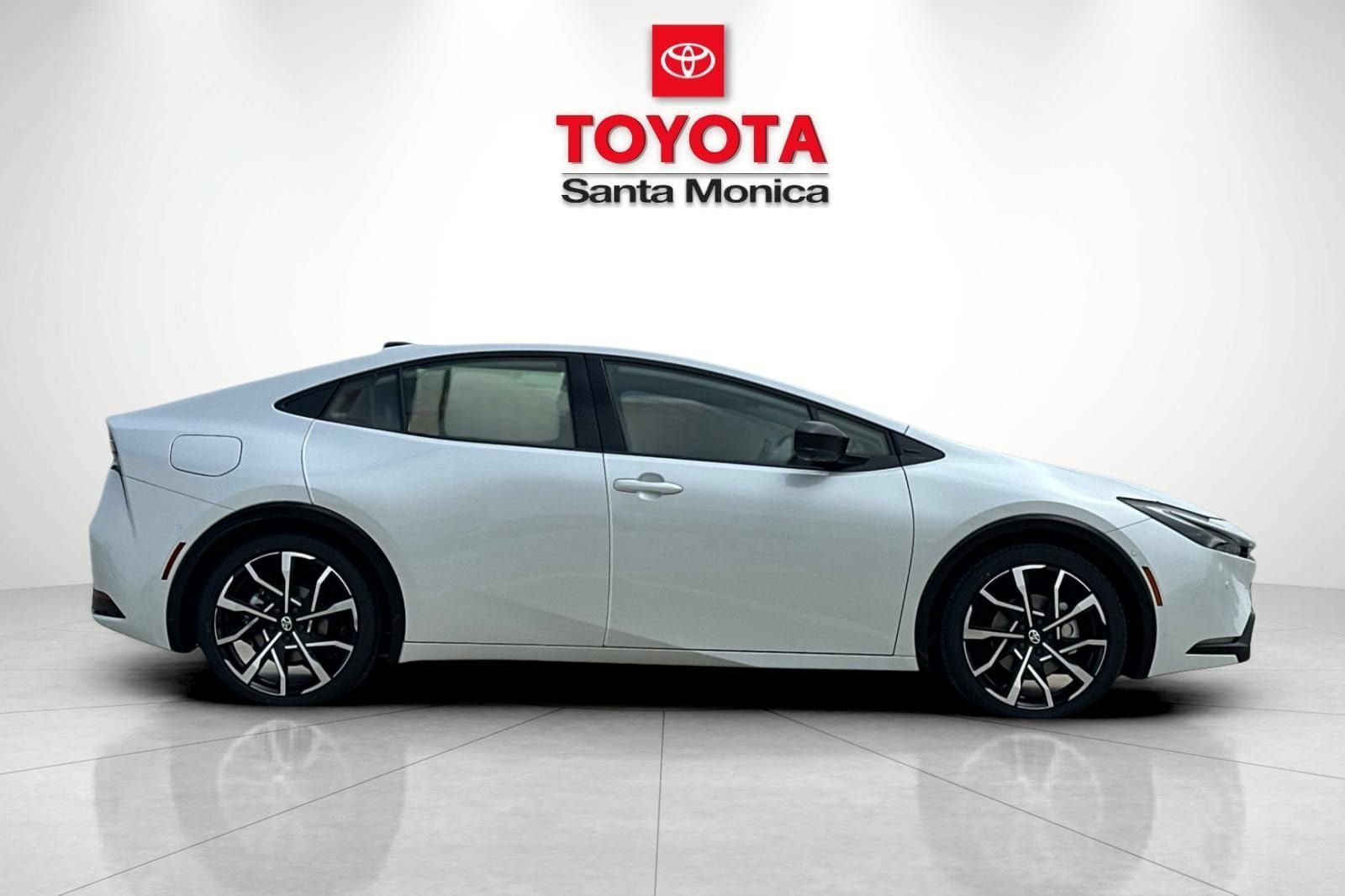New 2027 Toyota Prius Plug-In Hybrid w/ Limited Premium Package FWD image 2