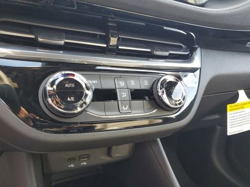 New 2026 Buick Envista Sport Touring image 22