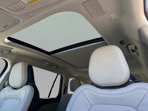 New 2026 Lincoln Aviator Reserve image 27