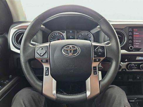 Used 2022 Toyota Tacoma SR5 AWD/4WD image 26