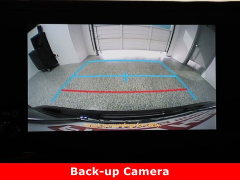 Used 2024 Toyota Corolla LE image 19