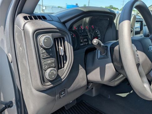 New 2026 Chevrolet Silverado 1500 Custom Trail Boss AWD/4WD image 17
