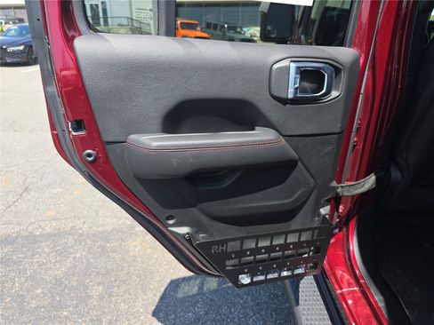 Used 2021 Jeep Wrangler Unlimited Rubicon AWD/4WD image 13