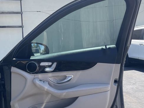Used 2017 Mercedes-Benz C 300 Luxury image 22
