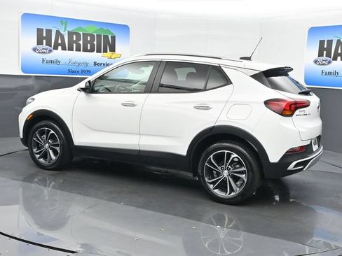 Used 2022 Buick Encore GX Select FWD image 3