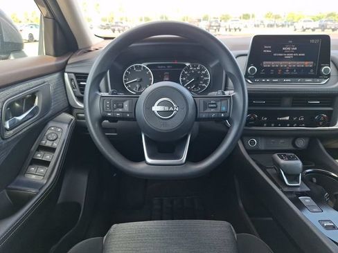 Certified 2023 Nissan Rogue SV FWD image 14