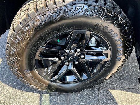 New 2026 Chevrolet Silverado 1500 Custom Trail Boss AWD/4WD image 12