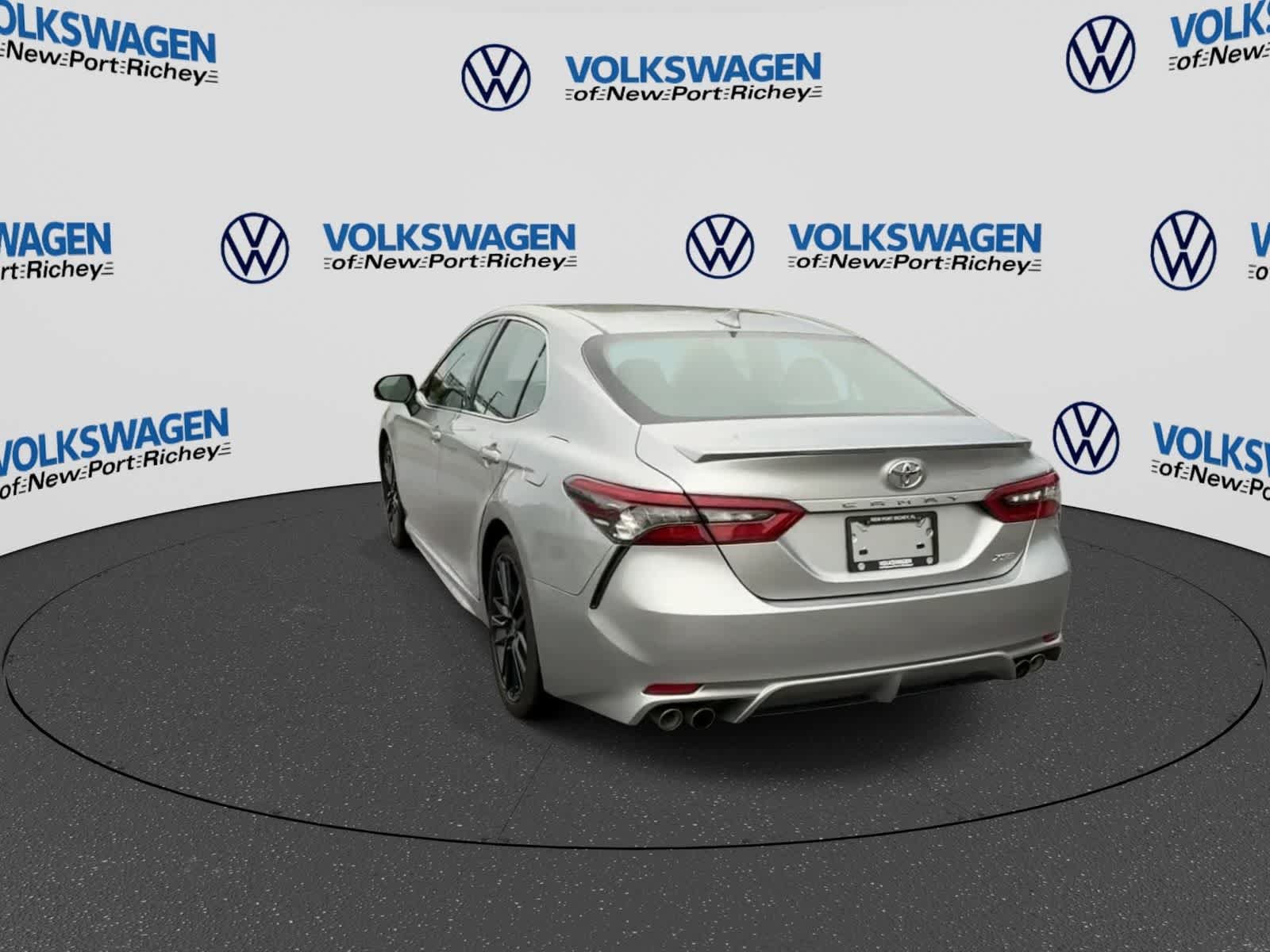 Used 2024 Toyota Camry XSE FWD image 6