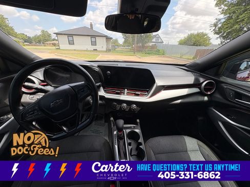 Used 2024 Chevrolet Trax RS w/ Sunroof Package FWD image 29