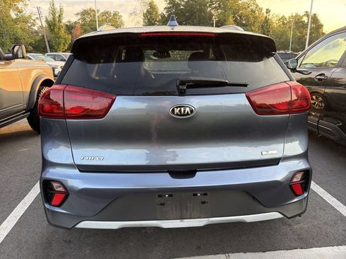 Used 2020 Kia Niro EX FWD image 5