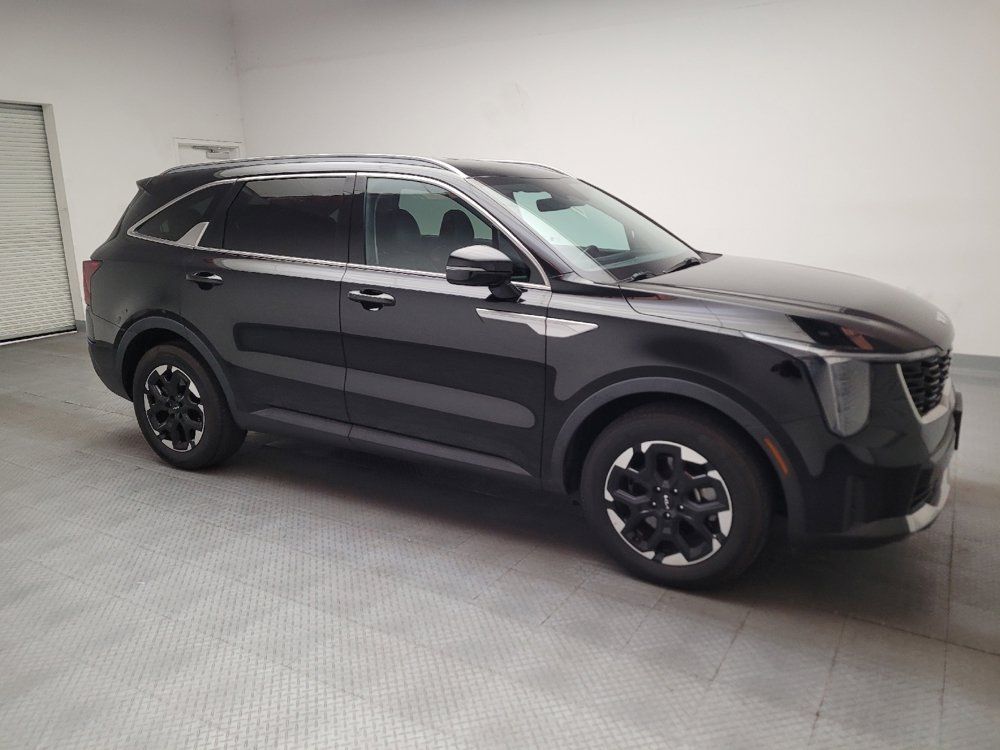 Used 2024 Kia Sorento S FWD image 11