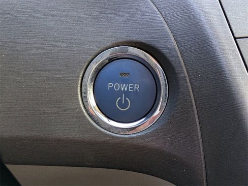 Used 2015 Toyota Prius Four image 30