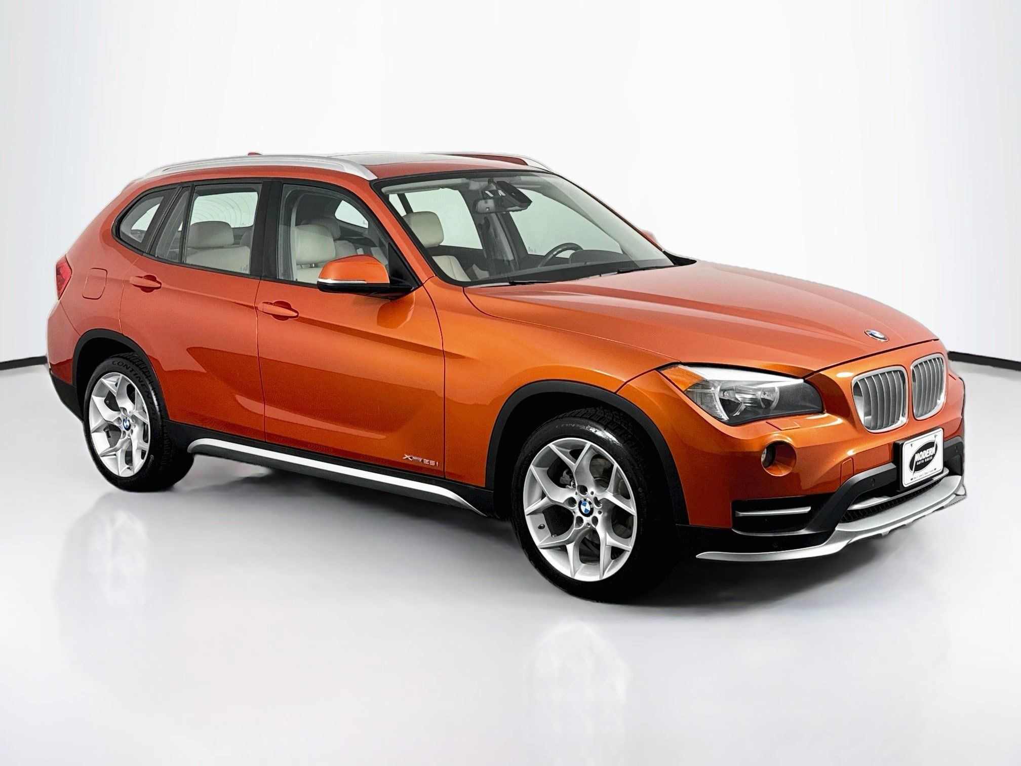 Used 2015 BMW X1 xDrive28i AWD/4WD image 2