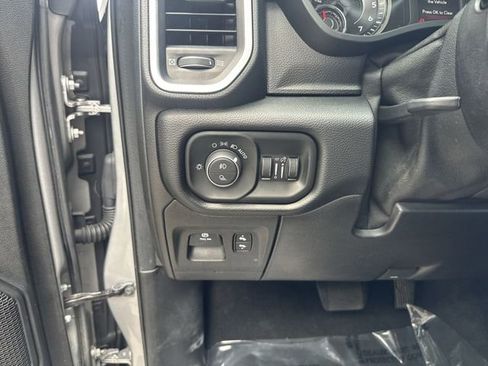 Used 2019 RAM 1500 Big Horn AWD/4WD image 24