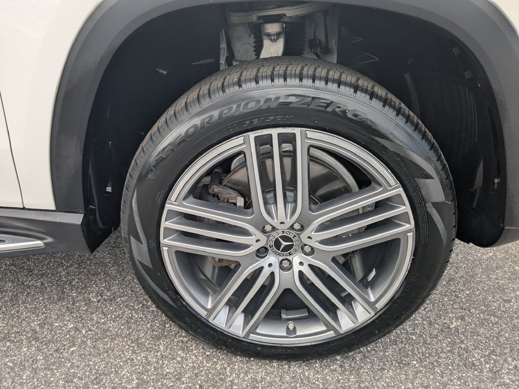 Certified 2022 Mercedes-Benz GLS 450 4MATIC image 25