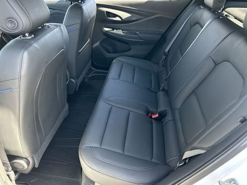 Used 2024 Buick Envista Sport Touring w/ Convenience II Package FWD image 25