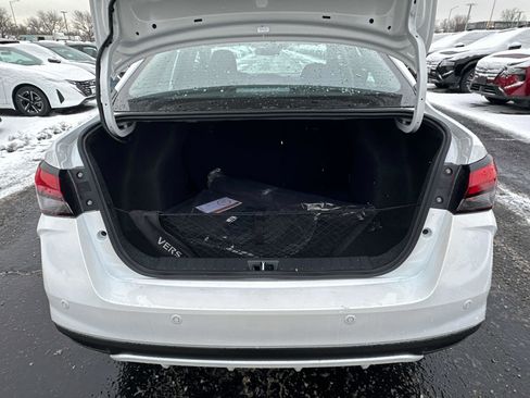 New 2025 Nissan Versa SR w/ Trunk Package image 17