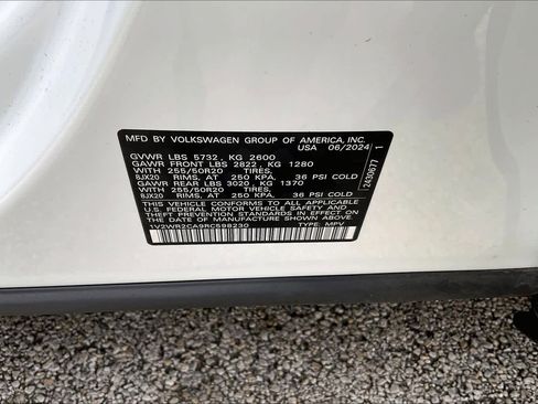 Used 2024 Volkswagen Atlas SE FWD image 33