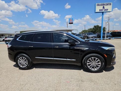 Used 2024 Buick Enclave Essence FWD image 9