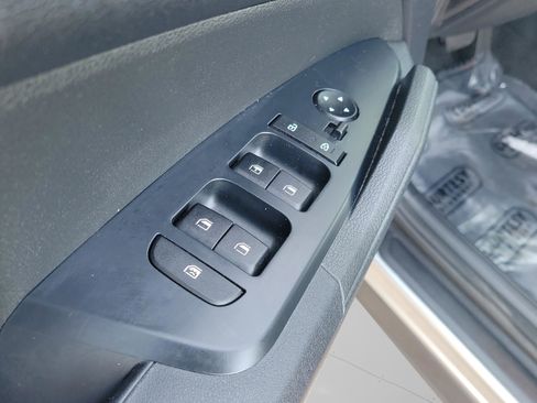 Used 2023 Kia Sportage LX image 29