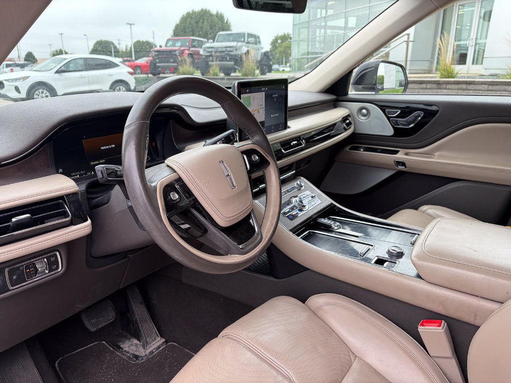 Used 2020 Lincoln Aviator Reserve w/ Equipment Group 202A AWD/4WD image 9