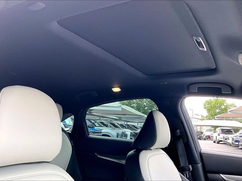 Certified 2023 INFINITI QX55 Essential AWD/4WD image 23