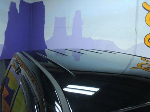 Used 2017 Chevrolet Silverado 1500 LTZ Z71 image 5