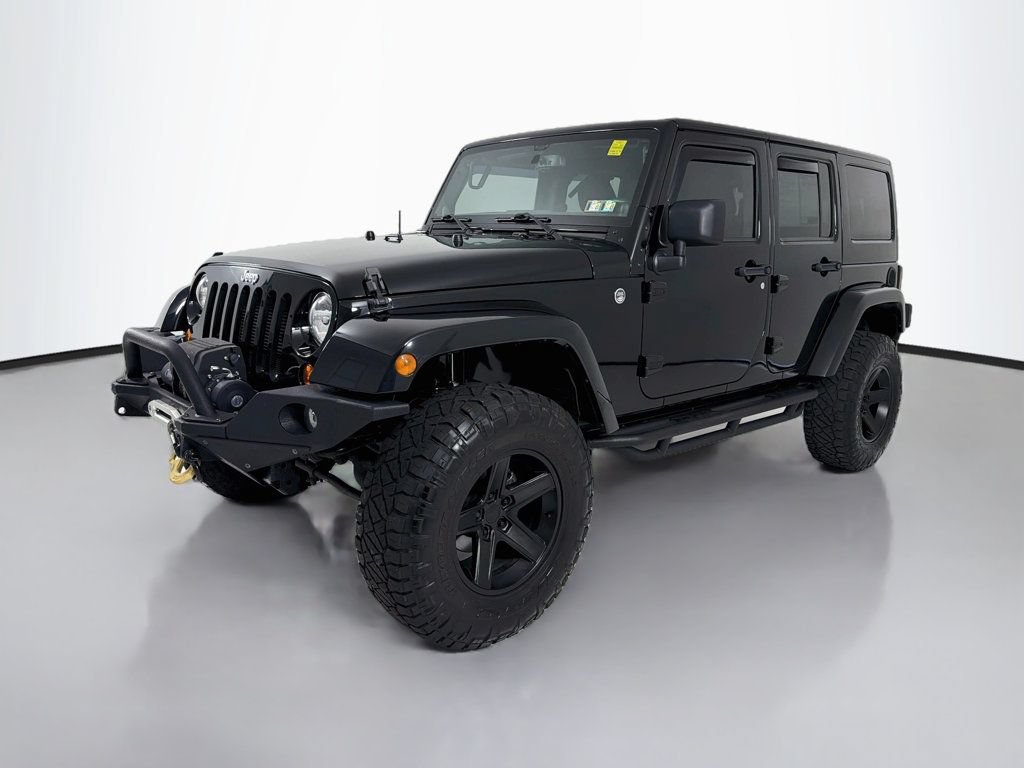 Used 2013 Jeep Wrangler Unlimited Sahara w/ Connectivity Group AWD/4WD image 3