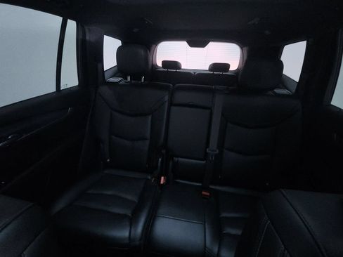 Used 2024 Cadillac XT6 Luxury w/ LPO, Floor Liner Package FWD image 22