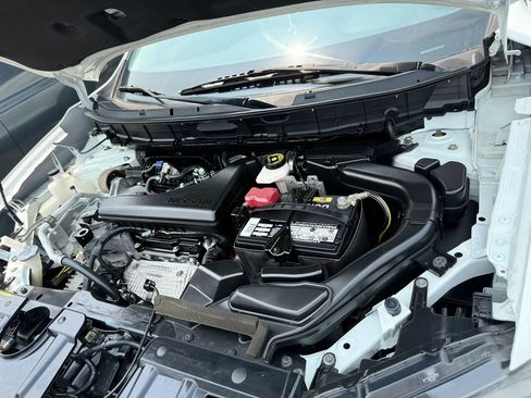 Used 2016 Nissan Rogue S FWD image 37