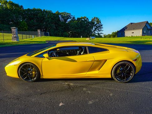 Used 2005 Lamborghini Gallardo image 5