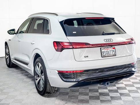 Certified 2024 Audi Q8 e-tron Prestige w/ Prestige Package image 2