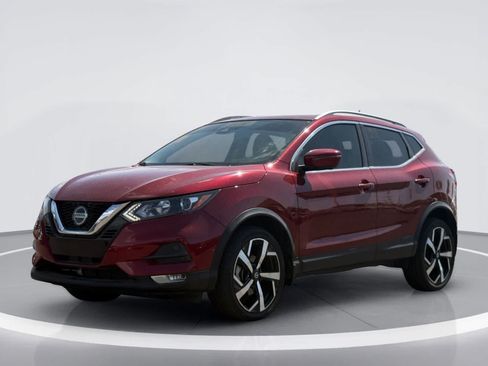 Used 2020 Nissan Rogue Sport SV w/ Technology Package FWD image 2