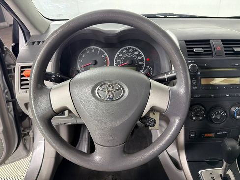 Used 2010 Toyota Corolla LE image 15
