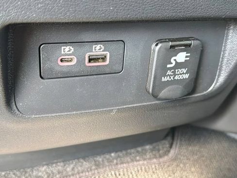 Used 2022 Nissan Frontier SV RWD image 16