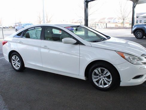 Used 2013 Hyundai Sonata GLS image 12