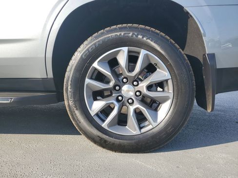 Used 2024 Chevrolet Tahoe LS w/ Driver Alert Package image 5