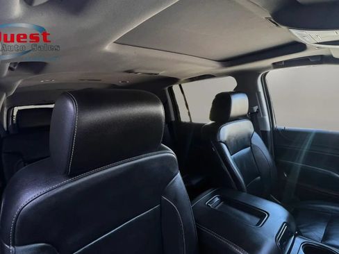 Used 2020 Chevrolet Suburban LT AWD/4WD image 19