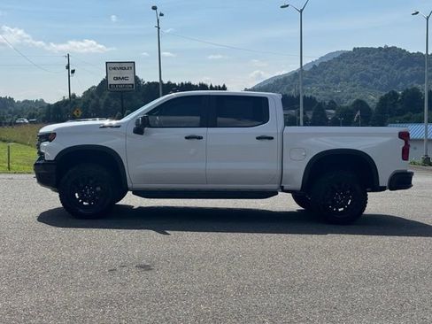 New 2026 Chevrolet Silverado 1500 ZR2 w/ LPO, Dark Essentials Package AWD/4WD image 4