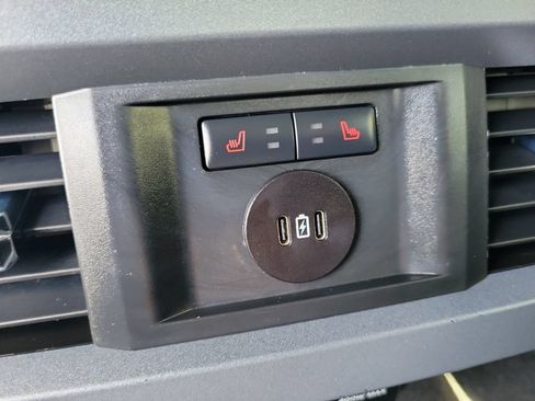 Certified 2024 Ford F250 Lariat AWD/4WD image 11