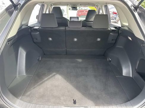 Used 2024 Toyota RAV4 XLE FWD image 9