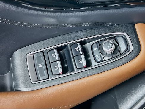 Used 2024 Subaru Outback Touring AWD/4WD image 17