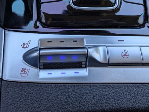 Used 2024 Kia Carnival SX Prestige image 30