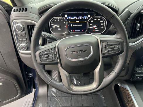 Used 2021 GMC Sierra 1500 Denali w/ Denali Ultimate Package image 12