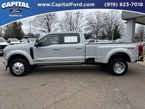 Used 2025 Ford F450 Platinum w/ FX4 Off-Road Package image 5
