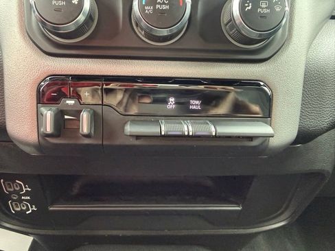 Used 2024 RAM 2500 Big Horn image 45