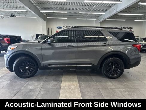 Used 2023 Ford Explorer XLT w/ Equipment Group 202A AWD/4WD image 16