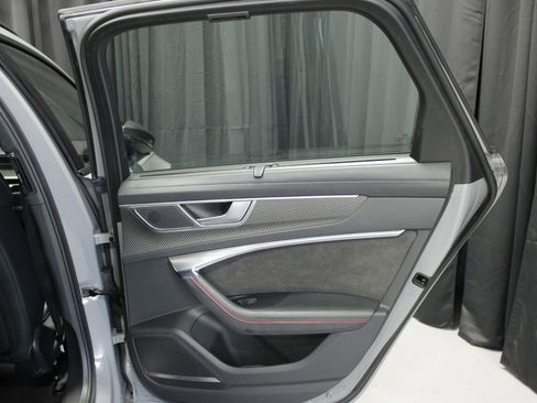 Used 2021 Audi RS 6 image 26